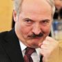 Президент Белоруссии Лукашенко грозит коронавирусу кулаком